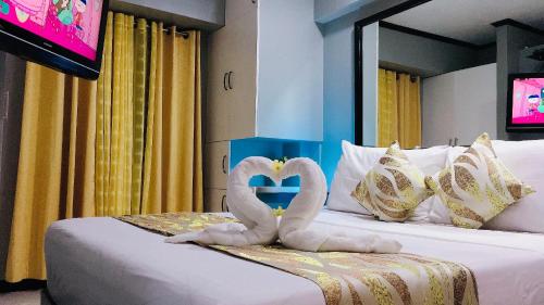 TLT Condotl E-208 -Near Airport at Kiener Hills Condominium