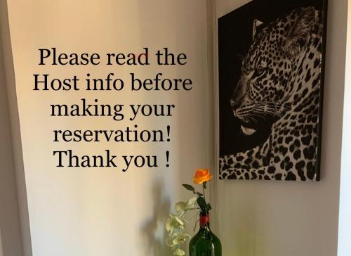 Suite Apartment in MC Center, 5min walk to Casino & the Port and 1min from underground train station