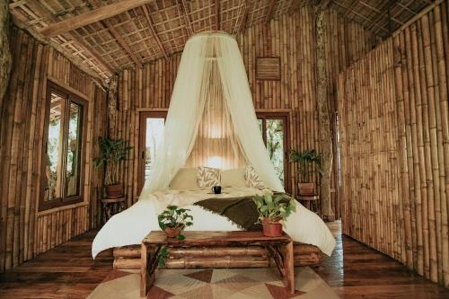 Treehouse De Valentine