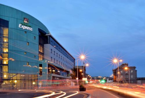 Holiday Inn Express Dundee