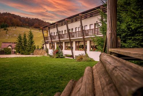 Casa Muntelui Guesthouse