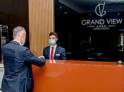 Grand View Hotel & Suites