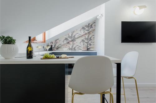 Apartments Tomasovic