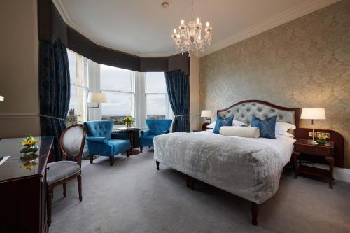 Bonham Hotel