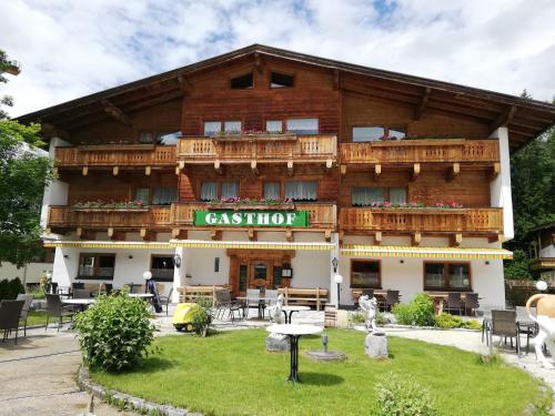 Appartementanlage Scheffauer Hof & Gasthaus