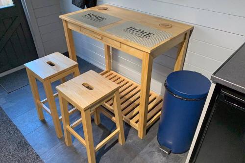 Cosy, Self-Contained Garden Room in City Centre