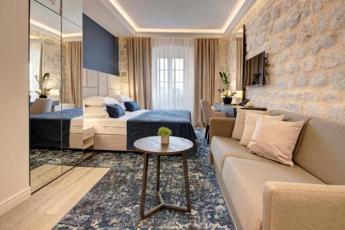 Leon Coronato Heritage Hotel