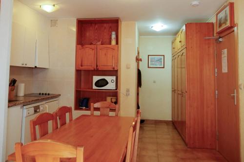Apartamentos Deusol by Kione