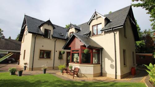 Culliss House Bed & Breakfast