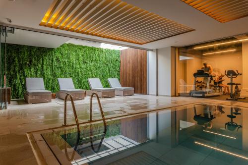 Nelia Beach Hotel