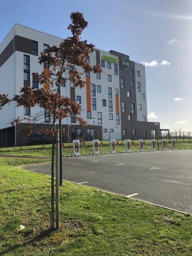 B&B Hotel LES HERBIERS