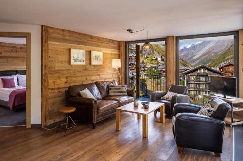 22 Summits Apartments