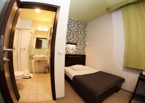 Hotton Hotel