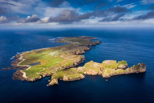 Tory Island Harbour View Hotel