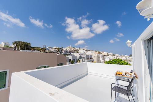 Central Fira Hotel