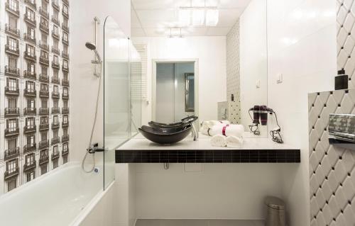 Vola Residence
