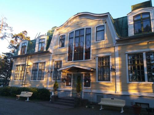 Mäntyluodon Hotelli