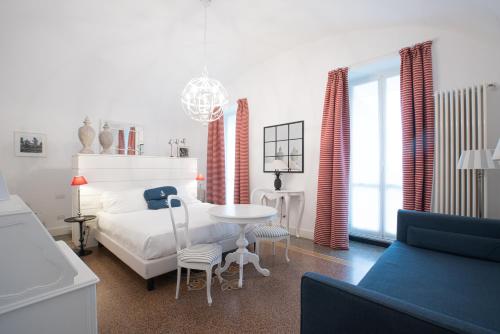 Marina Hoetl Charming Rooms