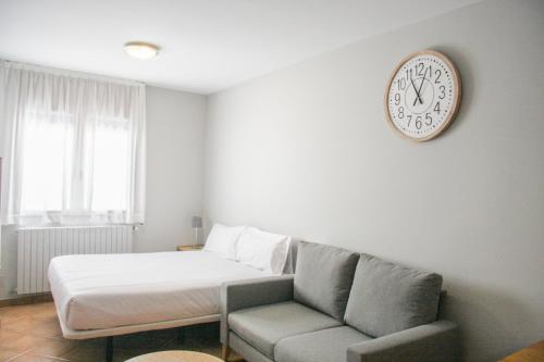 APARTAMENTS COLELLS