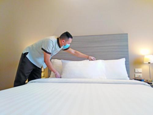One Pacific Place Serviced Residences
