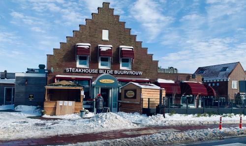 Slapen Bij de Buurvrouw