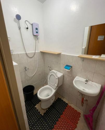 JT RESIDENCES QC SANITIZE GAMES FIBER INTERNET NETFLIX THOUSAND CABLE TV hotel Quezon ave