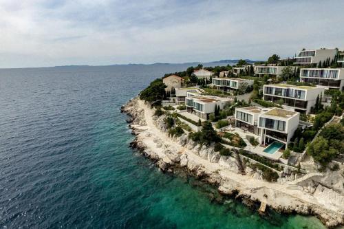 Golden Rays Luxury Villas
