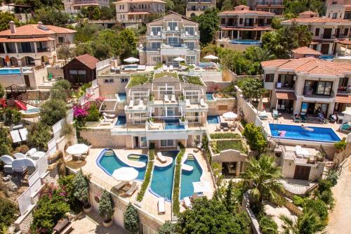 Peninsula Gardens Hotel & Beach