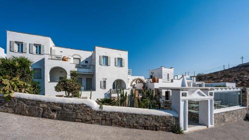 Parian LIthos Residence