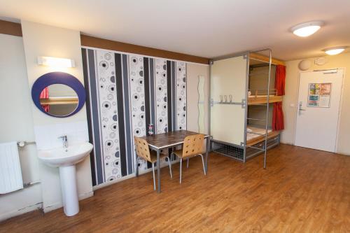 St Christopher's Paris Canal