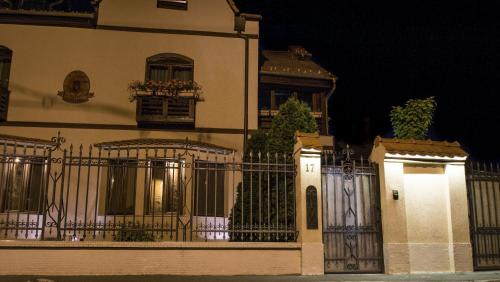 Noblesse Boutique Hotel