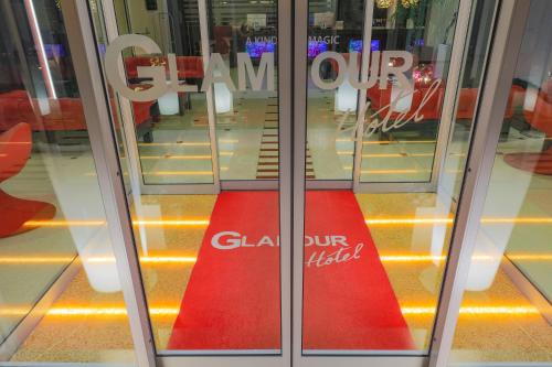 Glamour