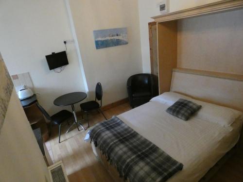 Hurst Dene Aparthotel