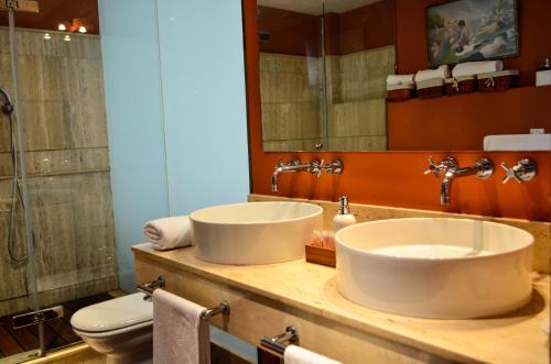 The Zentral Suites & Apartments