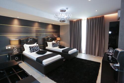 J'Me Boutique Hotel