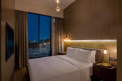 G Tower Furnished Apartment Rentals