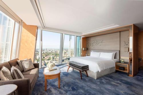Shangri-La Hotel, At The Shard, London