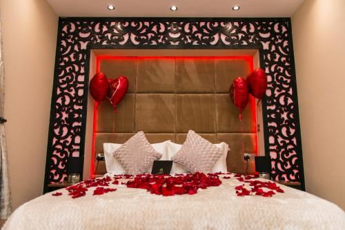Aphrodite Suites Huddersfield