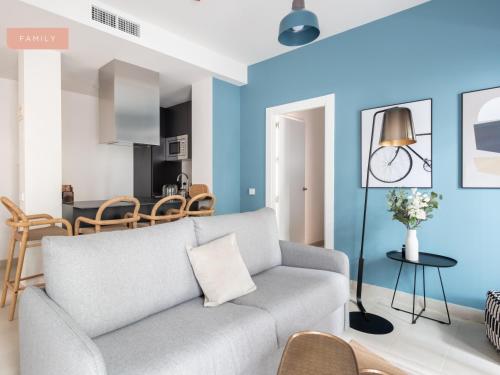 Limehome Sevilla Calle Torcuato Luca de Tena