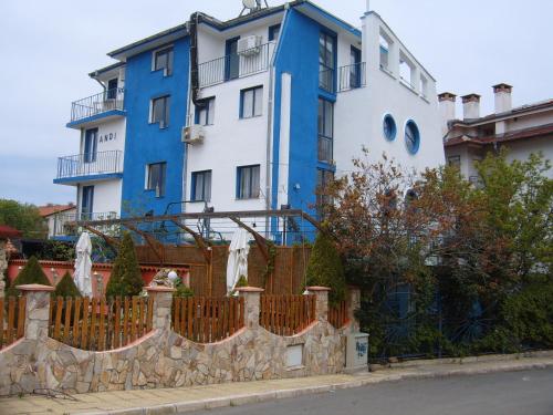 Andi Hotel