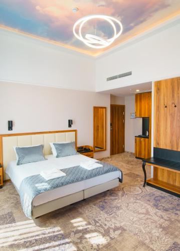 Sky Hotel Kraków