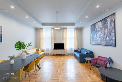 Dandelion Apartments XIXc Cottage with Free Parking