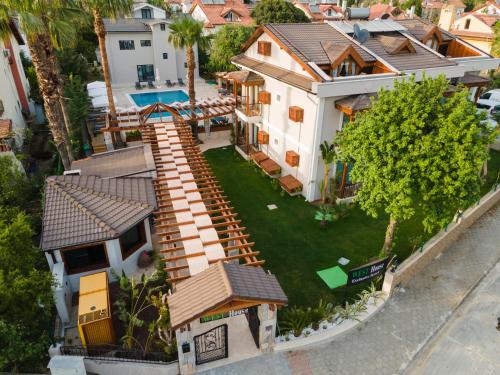 West House Exclusive Hotel