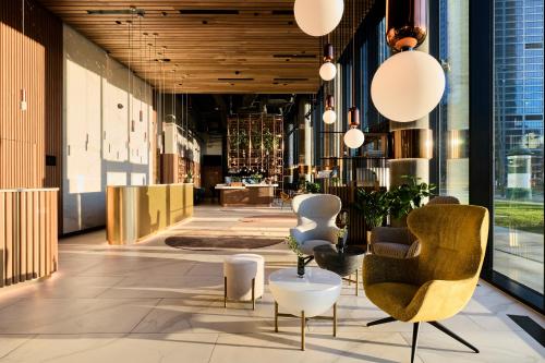 Crowne Plaza Warsaw - The HUB