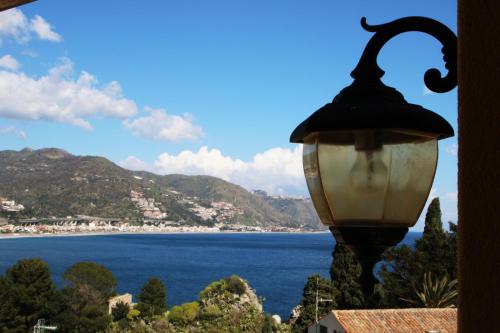 Taonasi Mazzarò Apartments