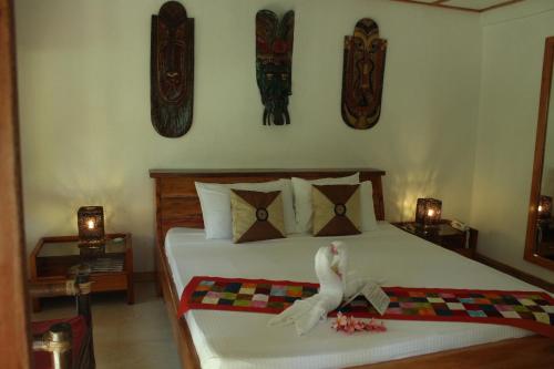 Nigi Nigi Nu Noos & Nu Nu Noos Beach Resort