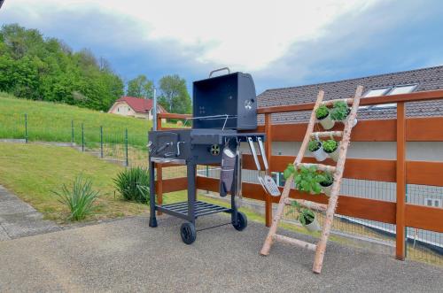 Flower house Podčetrtek