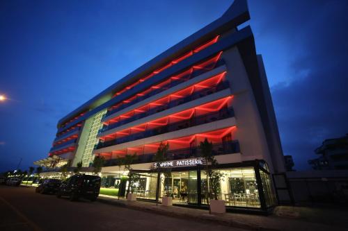 Sunprime C-Lounge Hotel