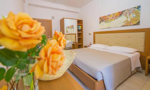 Mediterraneo Hotel & Suites