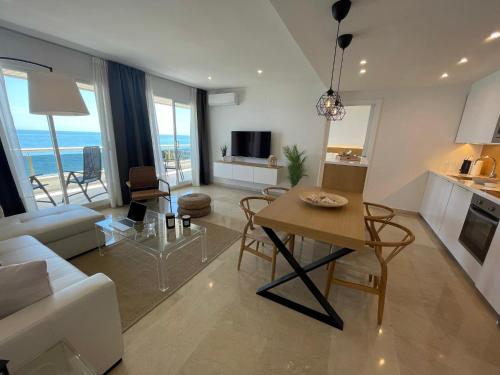 Mediterráneo Sitges Apartments